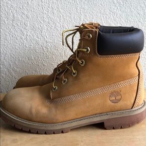 Timberland Tan Wheat leather Boots SZ 6.5M Junior
